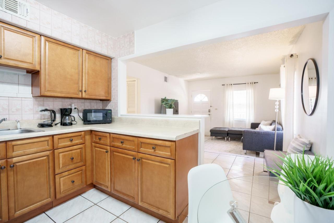 Modern 2 Bedroom In The Heart Of Wynwood Art District Miami Esterno foto