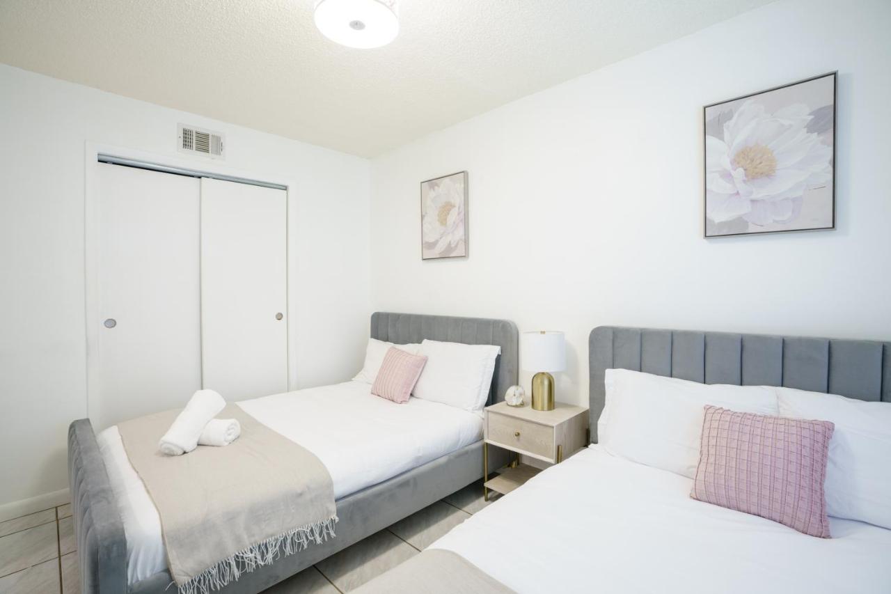 Modern 2 Bedroom In The Heart Of Wynwood Art District Miami Esterno foto