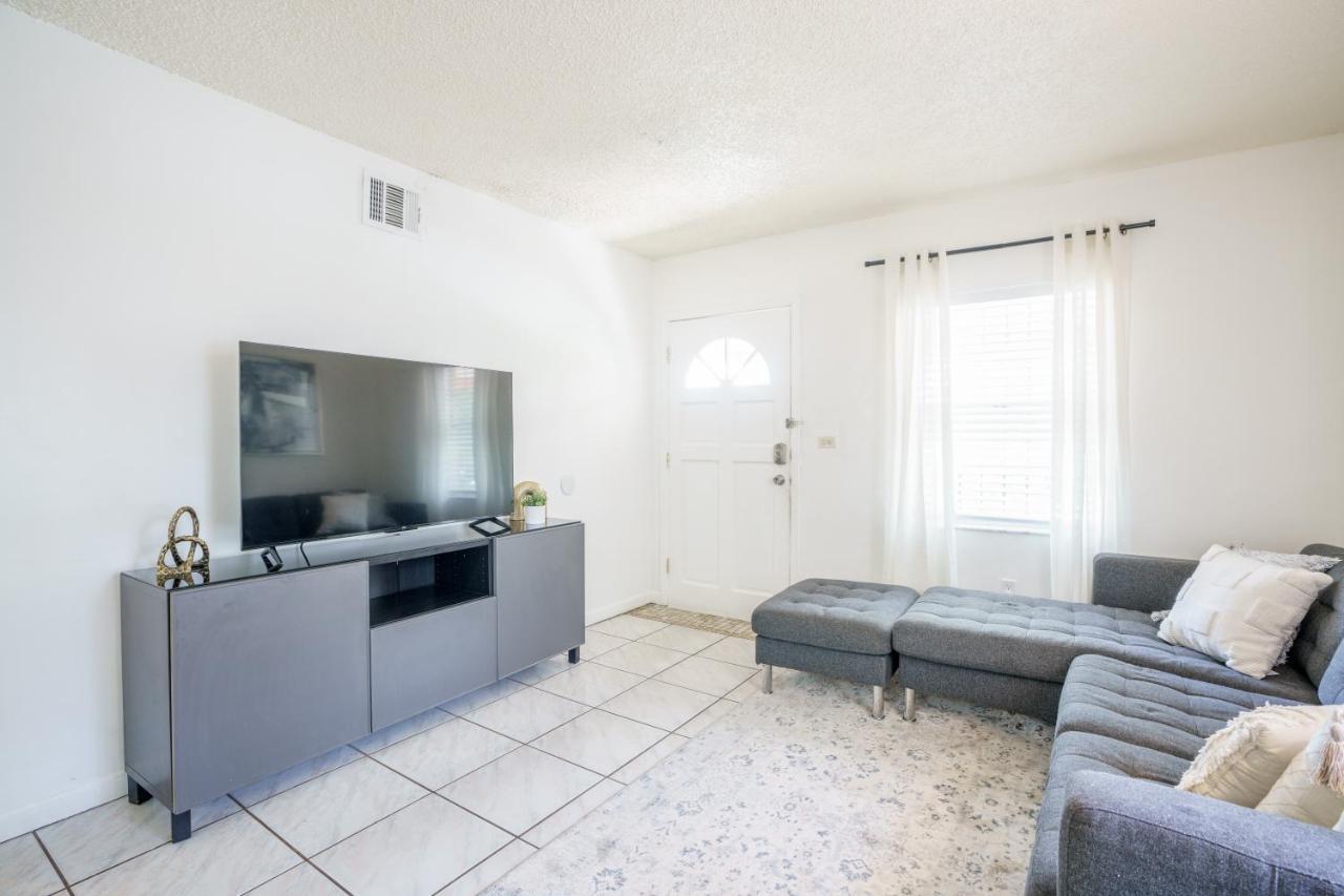 Modern 2 Bedroom In The Heart Of Wynwood Art District Miami Esterno foto